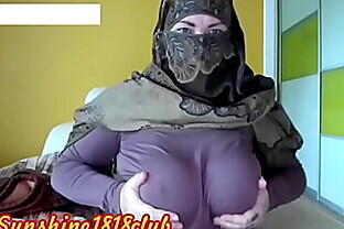 Saudi Arabia Muslim big boobs Arab girl in Hijab bbw curves live cam