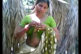 village aunty showing boobs