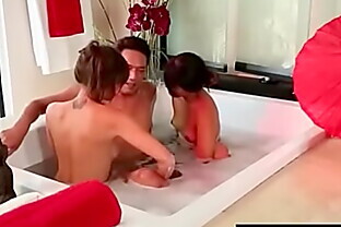 Deepthroat Blowjob From Big Tits Massage Girl 7