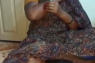 Real Indian big boobs aunty