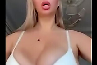 I play with boobs to the music of big natural saggy tits