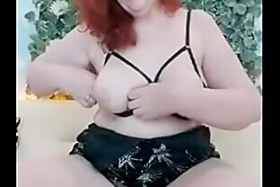 Рыжая с большими сиськами