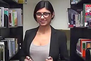 MIA KHALIFA - Up Close & Personal In The Library