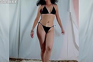 Awesome big butt chilean teen in her casting. She was nervous but did move sensually